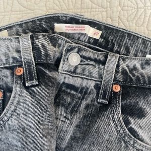 Levi’s rib cage SIZE 27
